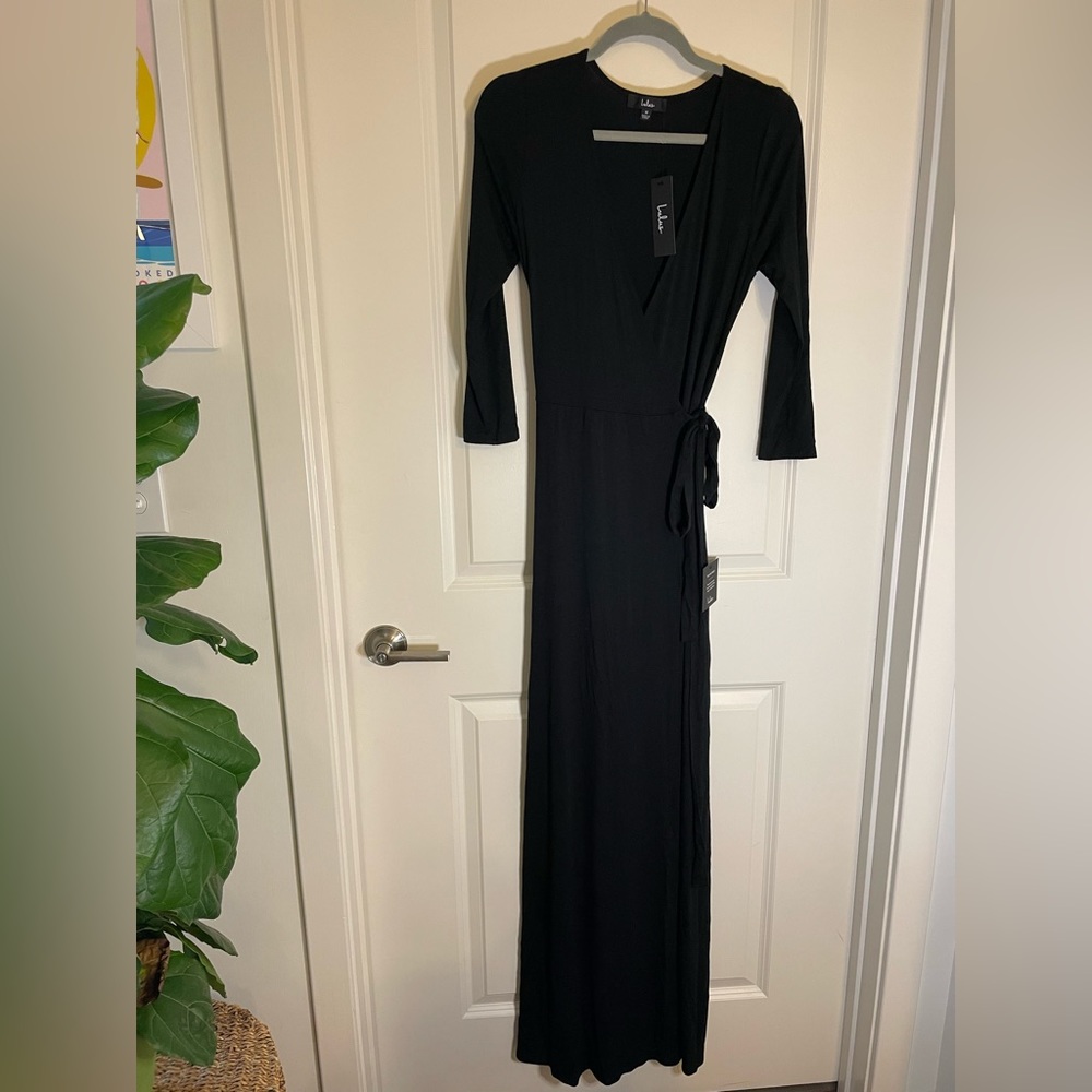 Lulu’s Garden District Black Wrap Maxi Dress